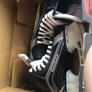 Bauer vapor hockey skates
